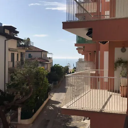 Lcc - Centralissimo - 100 Mt Da Piazza Mazzini - 50 Mt Dal Mare - Immobil Relax *